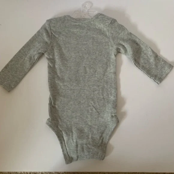 NWT. CARTER’S Christmas Bodysuits & Pants Set - Picture 5 of 6